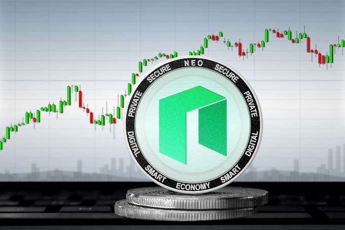 Best NEO wallet: the NEO coin in front of a graph.