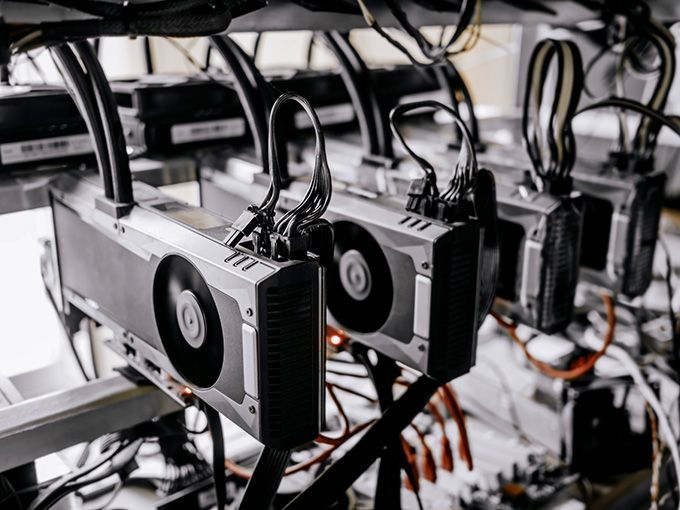 How to mine Ethereum on Windows: GPU mining rigs.