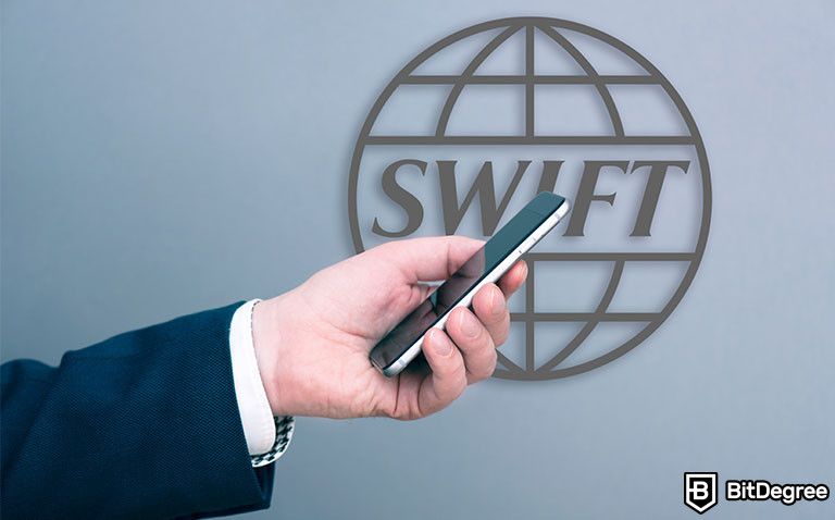 SWIFT to Integrate Chainlink's Cross-Chain Interoperability Protocol