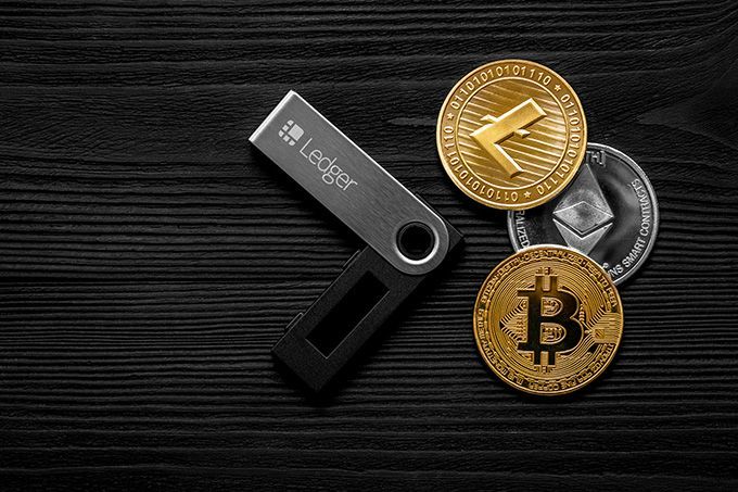 Trezor VS Ledger: a carteira Ledger Nano S.