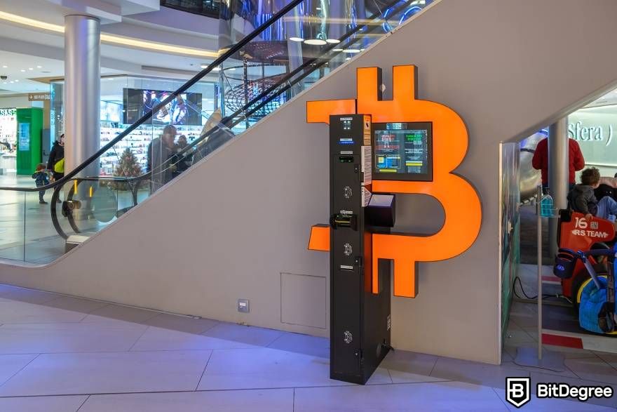 How does a Bitcoin ATM work: Bitcoin ATM in the mall.