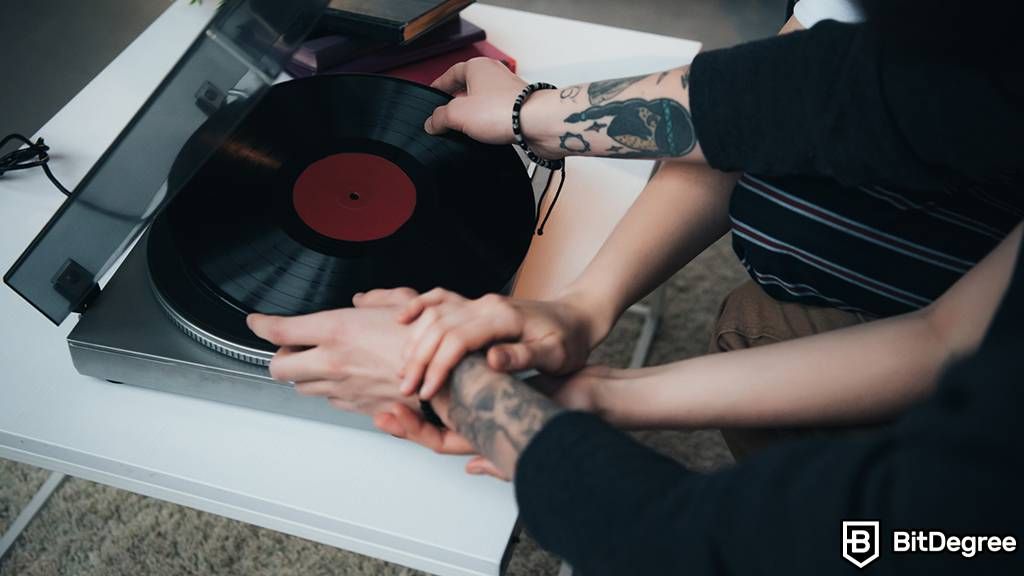 Music Producer Blond:ish Launches NFTs and Physical Eco-Friendly Vinyl Records