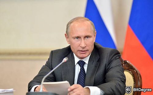 Vladimir Putin Suggests Creating a Blockchain-Based International Payment System