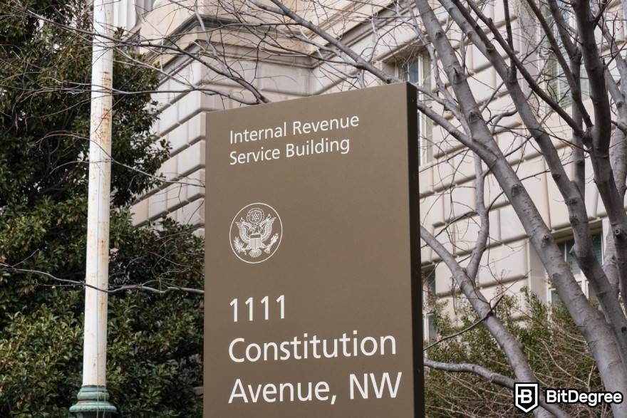 Apa itu wash trading: Gedung IRS di Washington DC, AS.