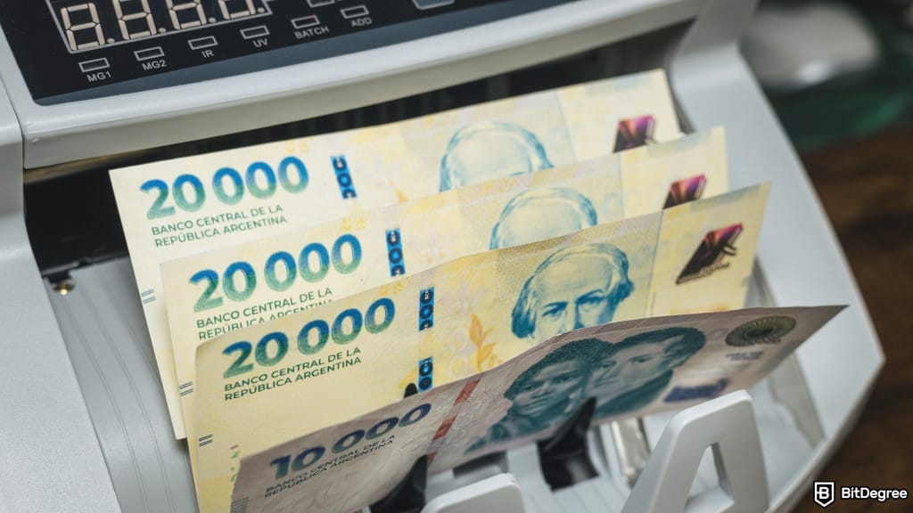 Argentina’s Debt Spiral Risks Collapse, Bitcoin Seen as Escape