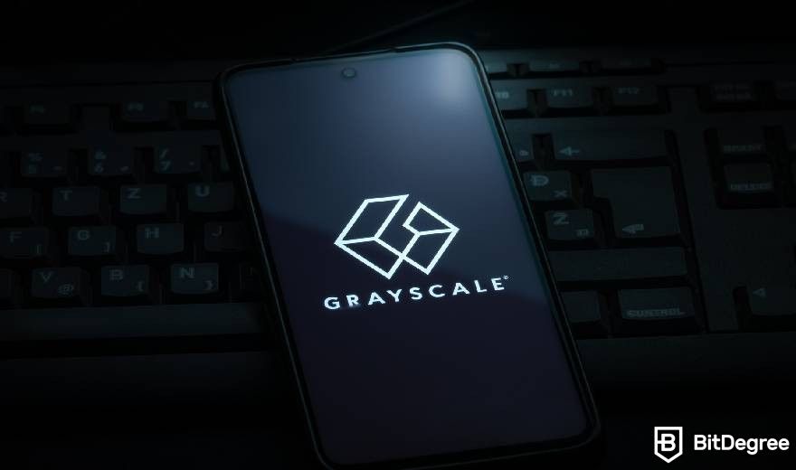 Melhores ETFs de criptomoedas: logotipo da Grayscale na tela de um smartphone.