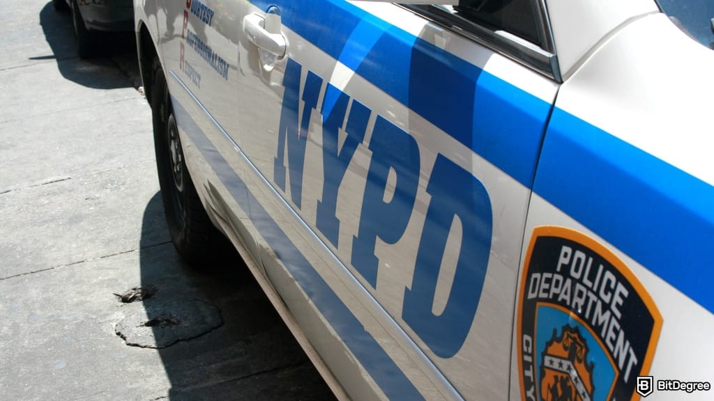 Tourist Kidnapped in Soho Townhouse Tourist Kidnapped in Soho Townhouse