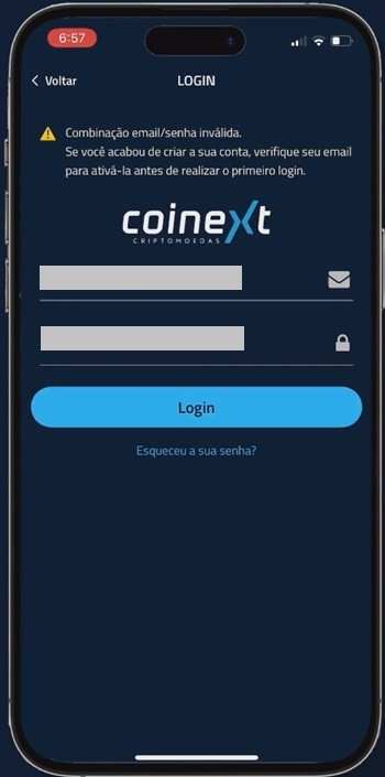 Coinext review: the login page on the mobile app.