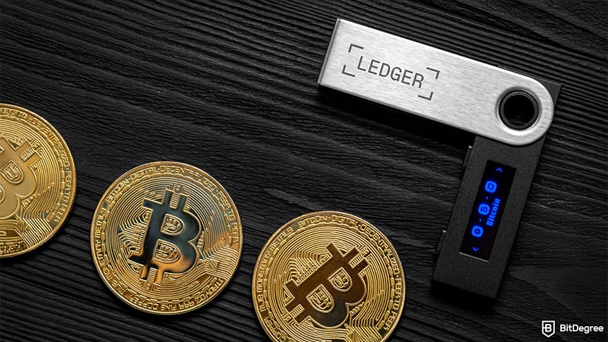 Cold wallet: Ledger wallet with bitcoins.