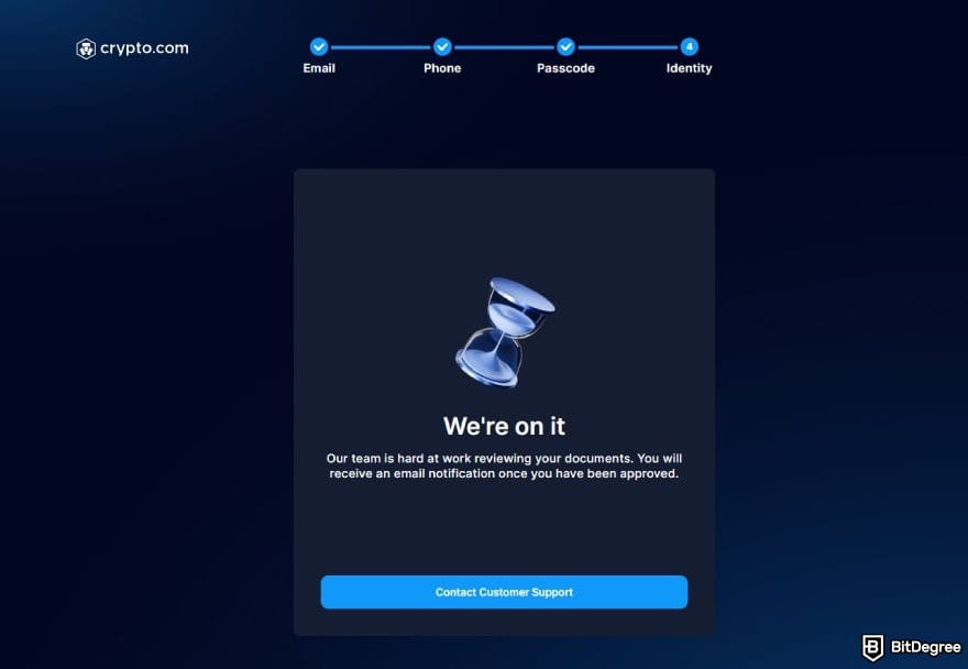 Crypto.com review: a prompt to wait for the verification process when signing up for Crypto.com.
