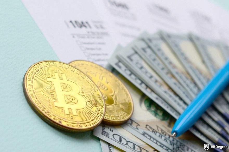 Crypto tax-loss harvesting: two Bitcoins and a stash of dollar bills.