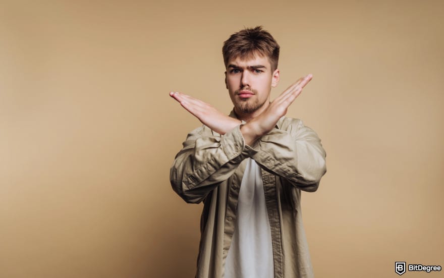 Does Wise work in Turkey: man with crossed arms to illustrate Wise's restrictions.
