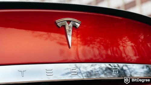 Elon Musk Faces Lawsuit for Shifting Tesla AI Talent to xAI
