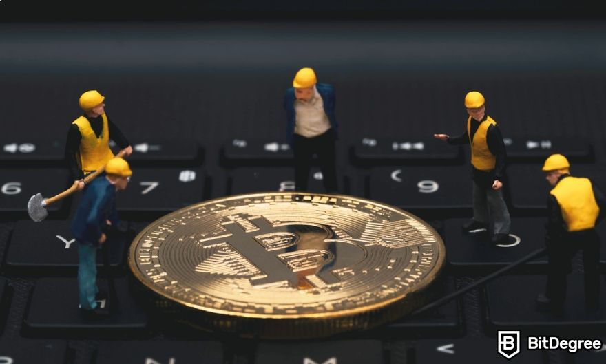 How to make money with cryptocurrency: crypto mining.