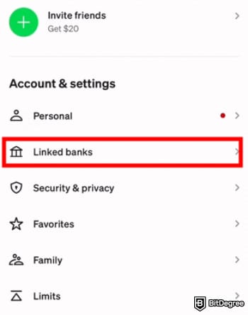 How to withdraw money from Cash App: the [Linked banks] option.