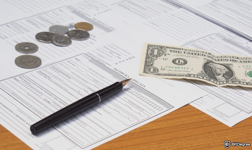 How to withdraw money from Western Union: form and dollar bill to illustrate Western Union form.