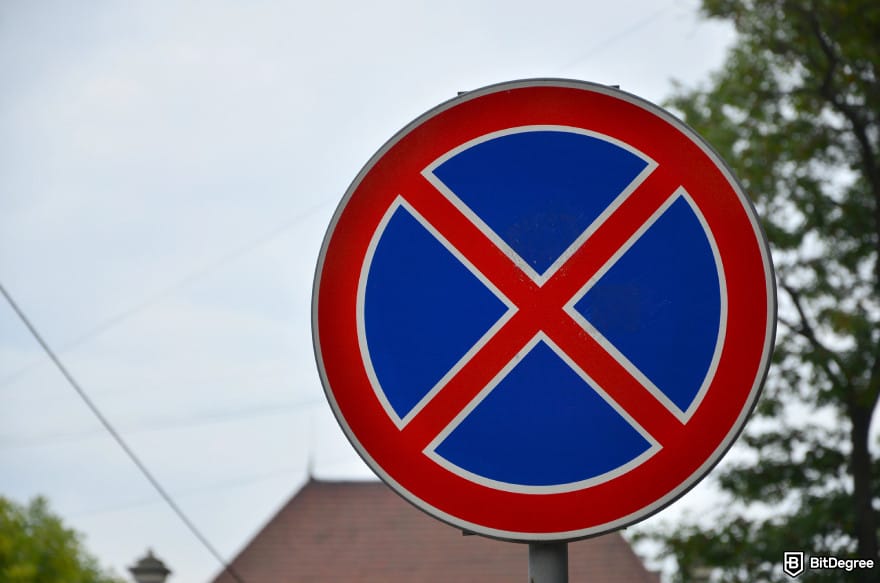 Is Bitcoin legal: an X sign.