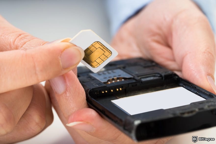 Is Kraken safe: inserting SIM card.