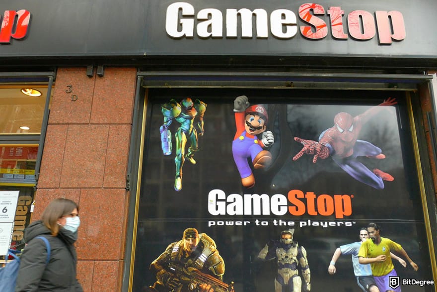 Is Robinhood safe: GameStop retail shop exterior view and sign board logo.