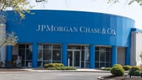 JPMorgan Sparks Crypto Fears: Is Operation Chokepoint 2.0 Still Alive?
