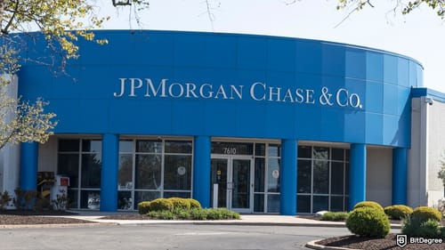 JPMorgan Sparks Crypto Fears: Is Operation Chokepoint 2.0 Still Alive?