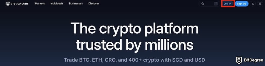 Kraken vs Crypto.com: the [Log in] button on Crypto.com's homepage.