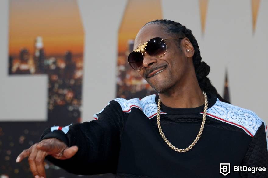 NFT âm nhạc: Snoop Dogg đang tạo dáng.