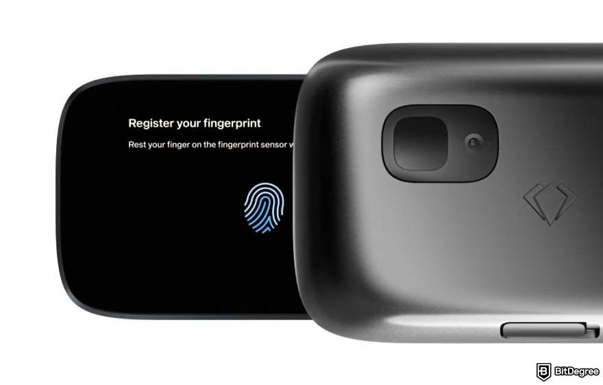 NGRAVE ZERO review: fingerprint registration.