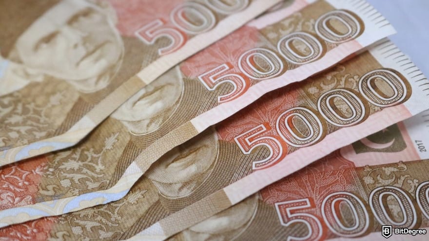Pakistan currency: 5000 rupees Pakistani currency note.