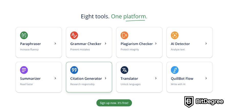 Ulasan QuillBot AI: QuillBot menampilkan semua alatnya di beranda.