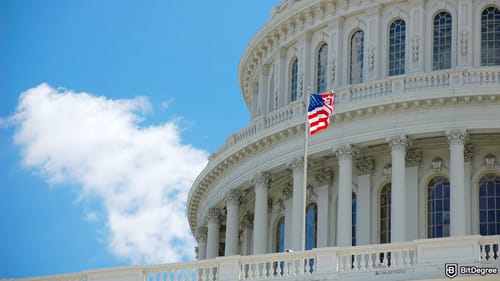 Senator Lummis Pressures Banks to Embrace Stablecoins, Not Fight Them