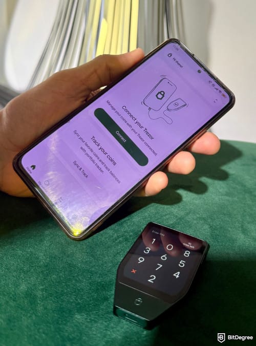Обзор Trezor Safe 7: подключение кошелька к Trezor Suite.