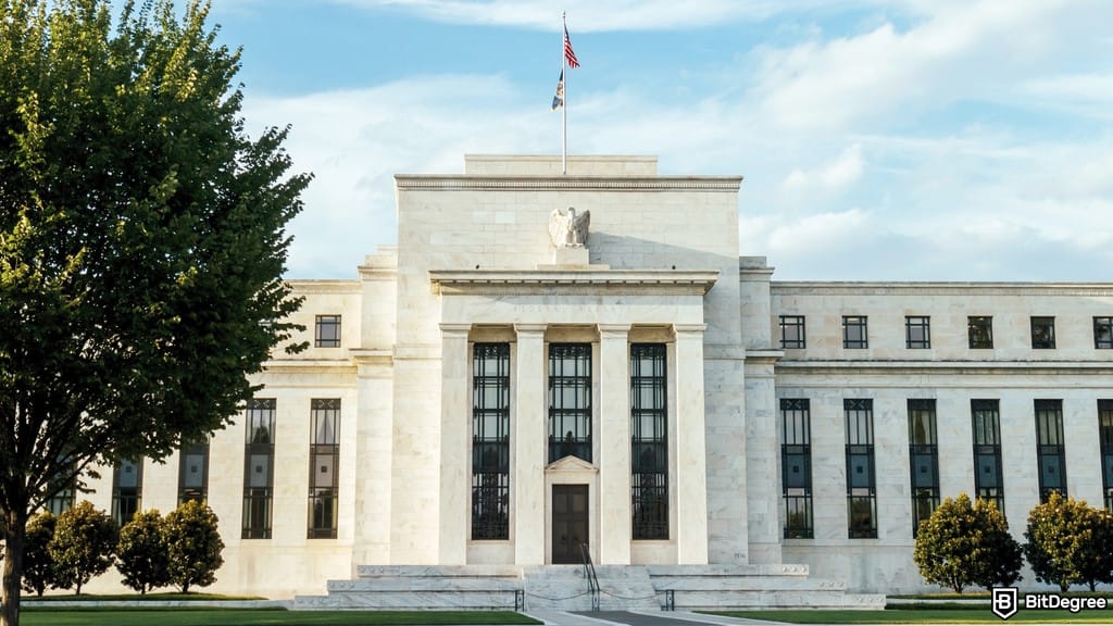 US Fed Official Pushes for Limited Crypto Ownership at Central Bank
