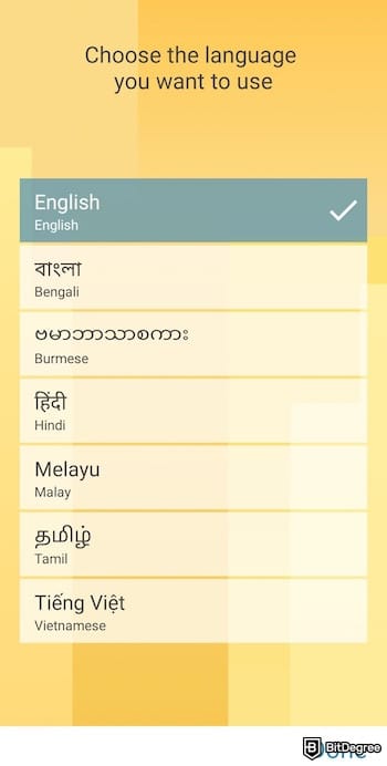 Western Union review: language options on the Western Union app.