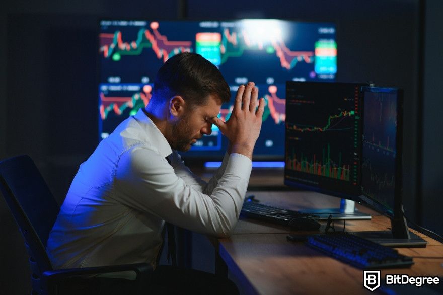 Why is crypto crashing: a trader in panic.