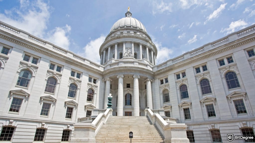 Wisconsin Pushes Plan to Cut License Barriers for Crypto