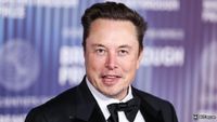 World’s Richest Man: Elon Musk Shatters Records with $348 Billion Fortune