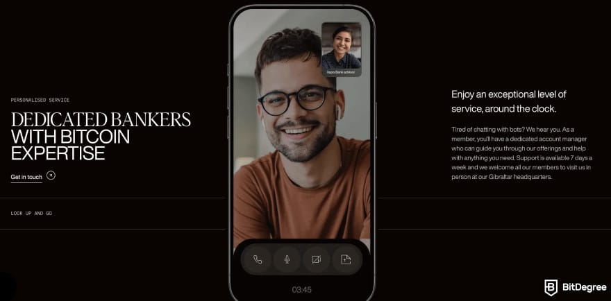 Xapo bank review: dedicated support agents.
