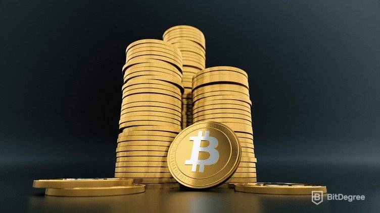 Cách tạo ra tiền ảo: Một đống lớn tiền Bitcoin.