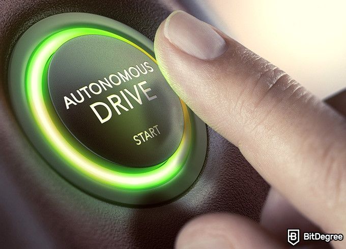 Udacity беспилотные автомобили: кнопка автоматического вождения.