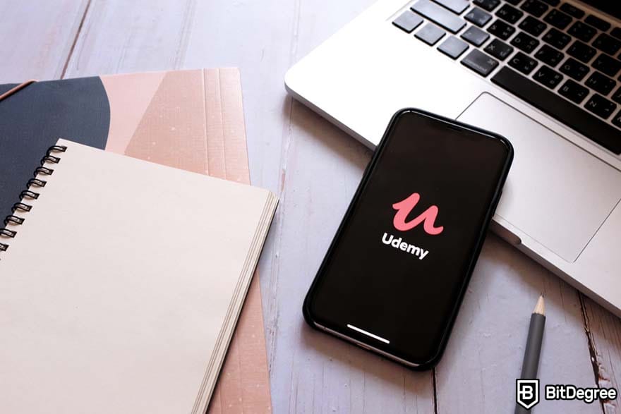 How to become a financial analyst: Udemy app and notebooks. 
