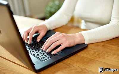 A Thorough Guide on How to Become a Writer in 2025