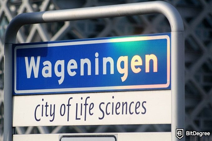 Online Health Degrees: Wageningen sign.