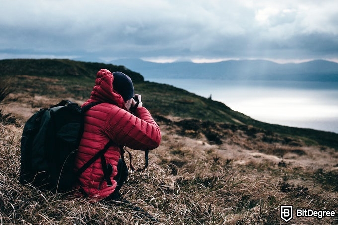 Online photography classes: photographing a scenery outdoors